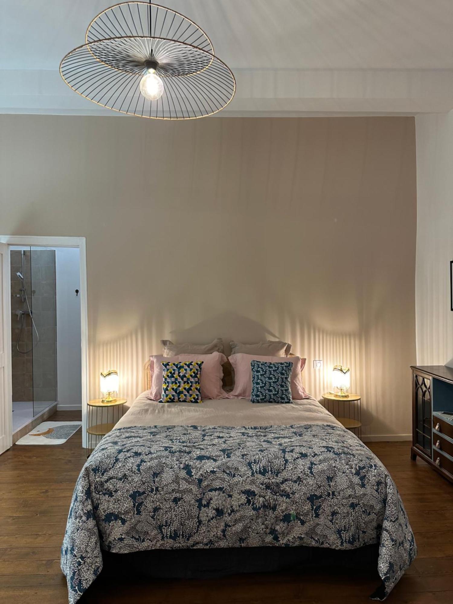 L'Enthousiasme Bed & Breakfast พุราเดส์ ห้อง รูปภาพ