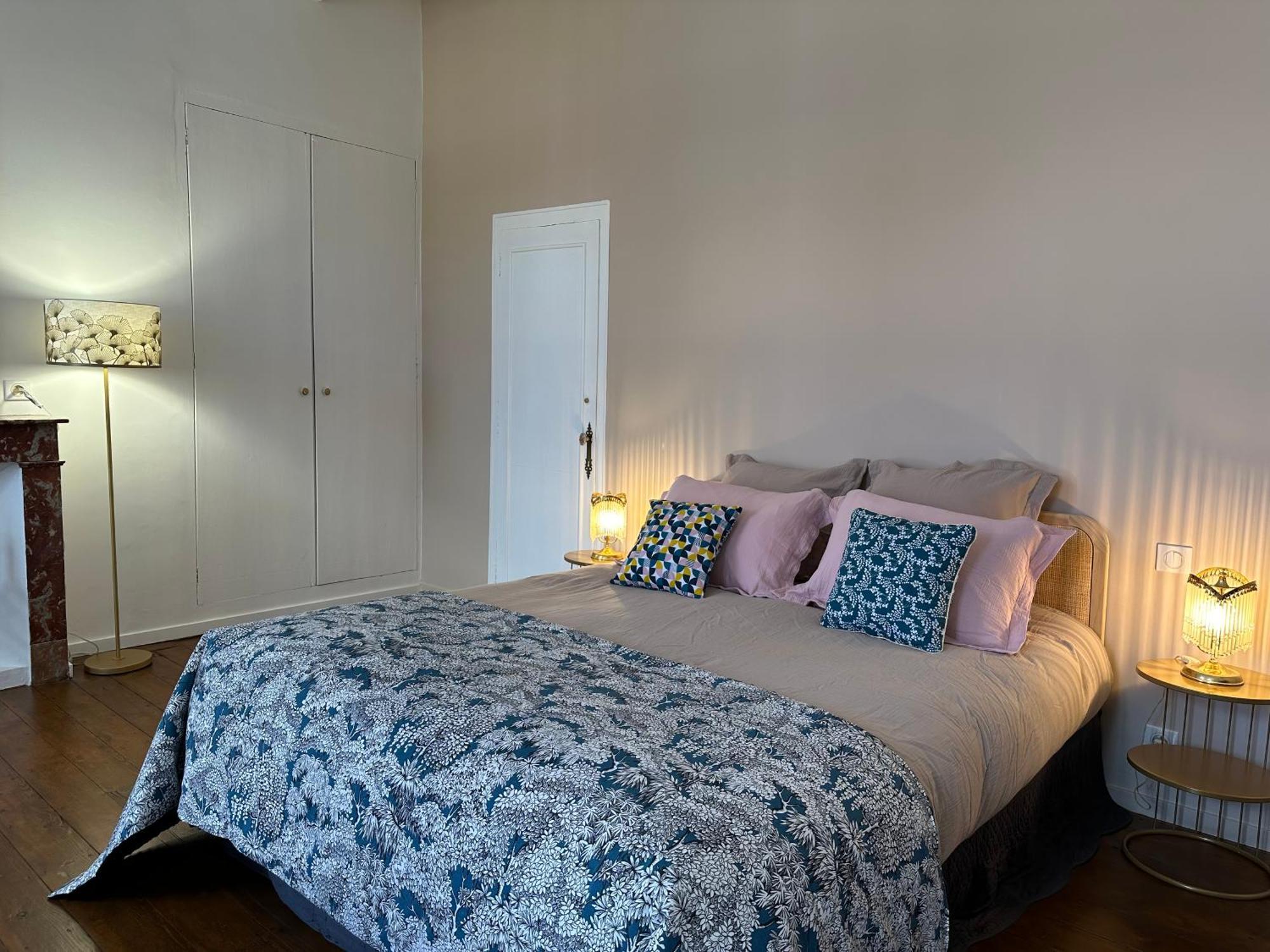 L'Enthousiasme Bed & Breakfast พุราเดส์ ภายนอก รูปภาพ